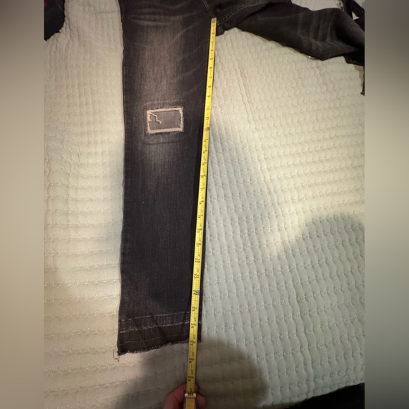 Mango brand distressed light black skinny cropped raw hem jeans. Size 8. NWT - Picture 9 of 16